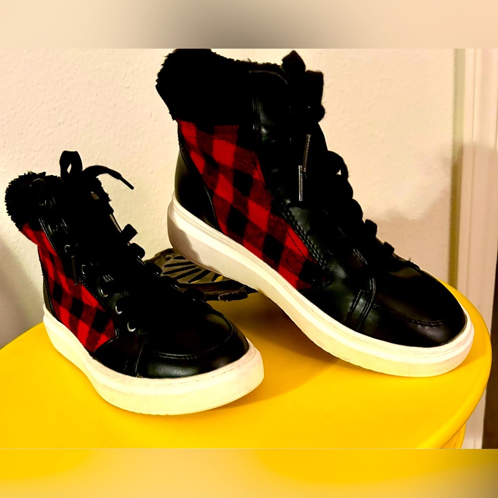 Marc Fisher Black with red/black plaid fur lined high top sneakers